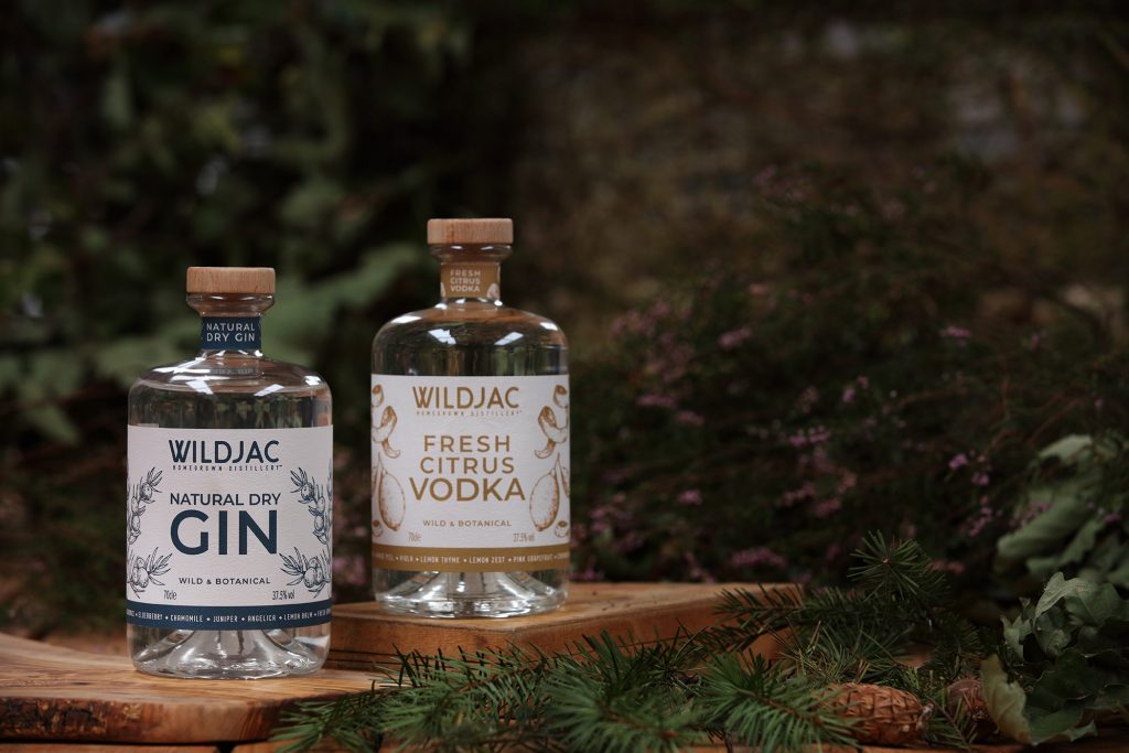 De natural dry gin en fresh citrus vodka van Wildjac.